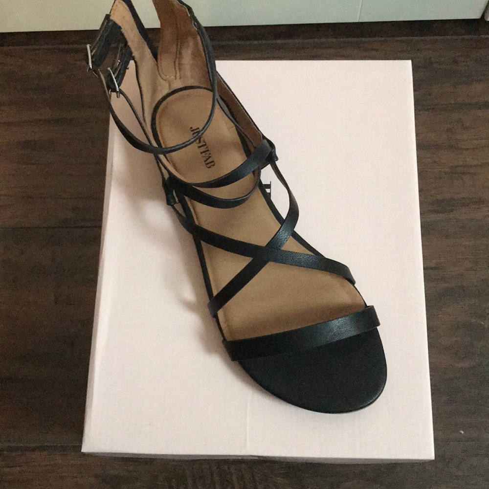 Sandal